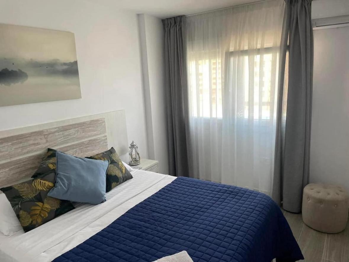 Apartamento Front Line Paseo Maritimo 33 Perla 6 Malaga Spain